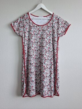 Lake Pima Nightgown In Classic Red Elizabeth Floral